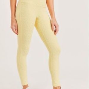 New womens mono b workout leggings. Size small-large